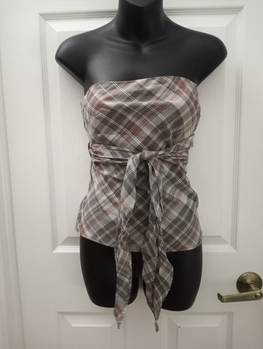 KOOKAI Semi Wrap Strapless Top